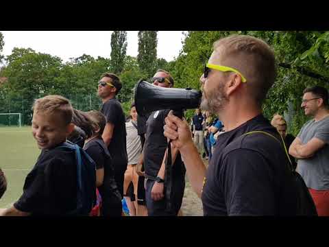 Aufstiegsspiel der 1.A-Jugend U19 - Wer nicht hüpft der ist ein Storch...