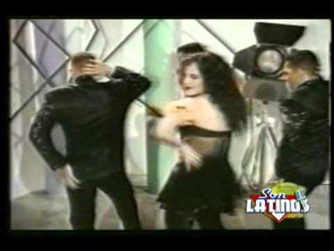 SANDYPAPO la marca en (SON LATINOS PREVIEW)