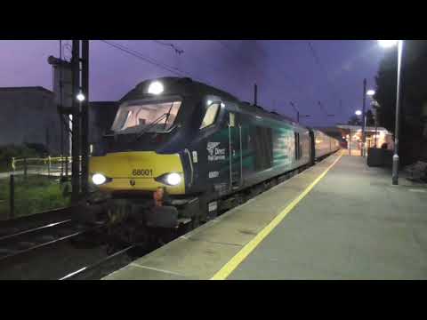 DRS 68001 and 68023 arrive and depart Stowmarket on 1Z88: 21/04/2018