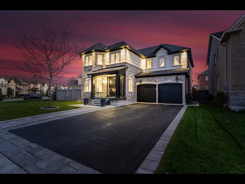 Welcome to 206 Milkweed Way, Oakville