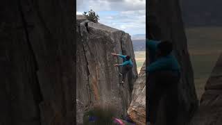 Video thumbnail of Rainbow Road, 7c. Rocklands