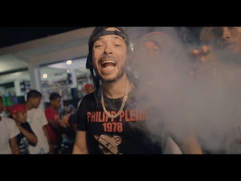 Maceo El Perro Blanco x Los king retro Chucky en el 90