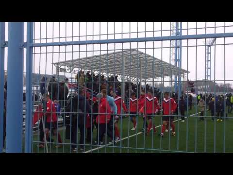 Матч "Торпедо-БелАЗ" — "Минск". Футбольные фанаты жестоко оскорбили судью