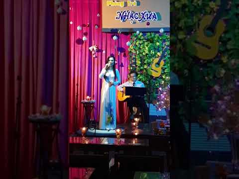 Thể hiện bởi Minh Oanh