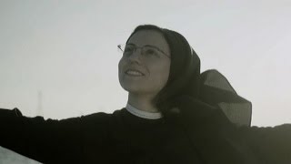 Suor Cristina canta "Like a Virgin" a Venezia