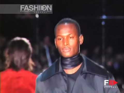 "Gucci" Autumn Winter 2003 2004 Milan 2 of 3 Menswear by FashionChannel