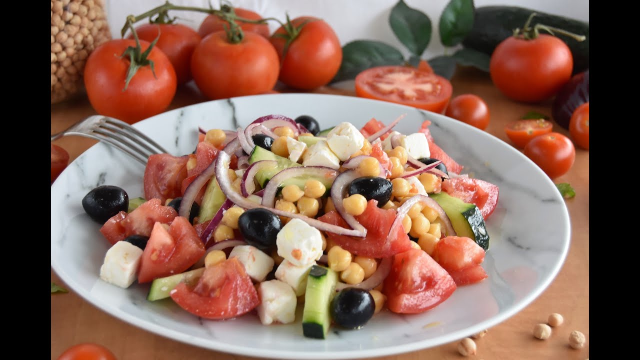 Ensalada griega de garbanzos