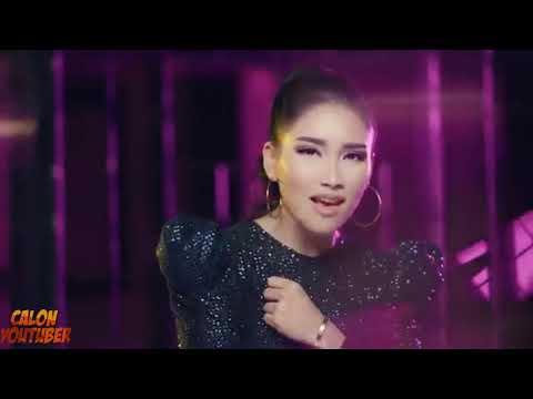 Ayu Ting Ting ft Keremcem - Apalah Cinta (Official Music Video)