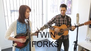 Twin Forks - &quot;Kiss Me Darlin&#39;&quot; on Exclaim! TV