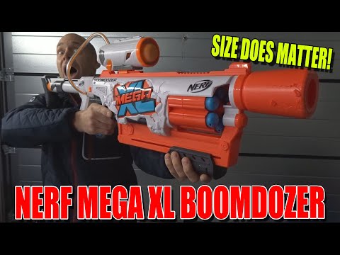 NERF MEGA XL BOOMDOZER BLASTER - Size does matter! [Vorstellung + Schusstest | dertestmichel]