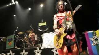 NOFX - &quot;Six Pack Girls (Live New Years Eve 2012, Montreal, Canada)