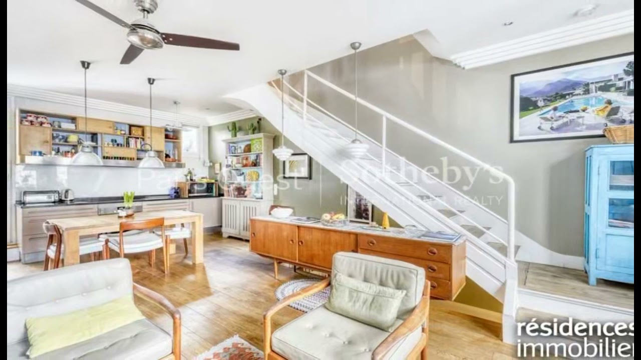 Watch video NEUILLY-SUR-SEINE - MAISON A VENDRE - 1 950 000 € - 105 m² - 5 pièce(s) NEUILLY-SUR-SEINE - MAISON A VENDRE - 1 950 000 € - 105 m² - 5 pièce(s)