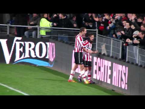 PSV - Vitesse 3-1 Goal Mertens