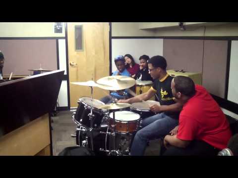 DAVIIO & SEAN WRIGHT BERKLEE DRUM SHED!!!