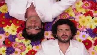 Flight of the Conchords - A Kiss is Not a Contract