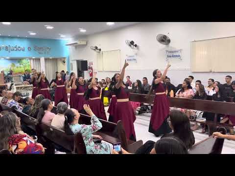 Grupo de Gesto Gênesis - Hino: Aquietai-vos (Ruth Dayane)