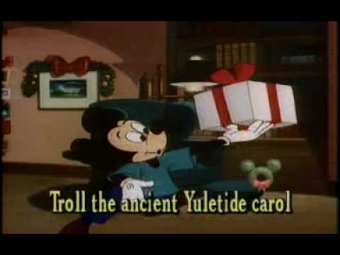 Deck The Halls - Disney Very Merry Christmas Songs