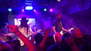 Brothers Osborne - Greener Pastures live