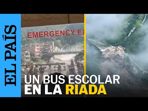 Así se vivió el momento de la riada en Nepal desde un autobús escolar | EL PAÍS