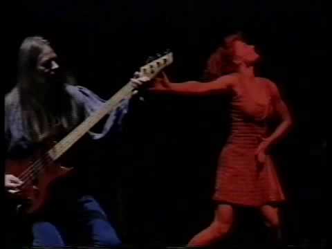 Editta Braun & Thierry Zaboitzeff: Heartbeat (clip version) Szene Salzburg April 1997.