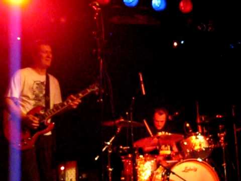 Billy no Mates - Slaptop, Live at Islington Garage 12th July 2011