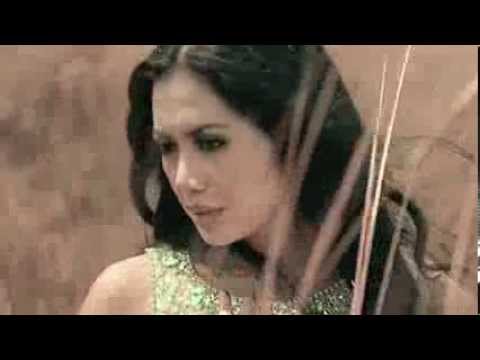 Alamat Palsu (Shamila Cahya)