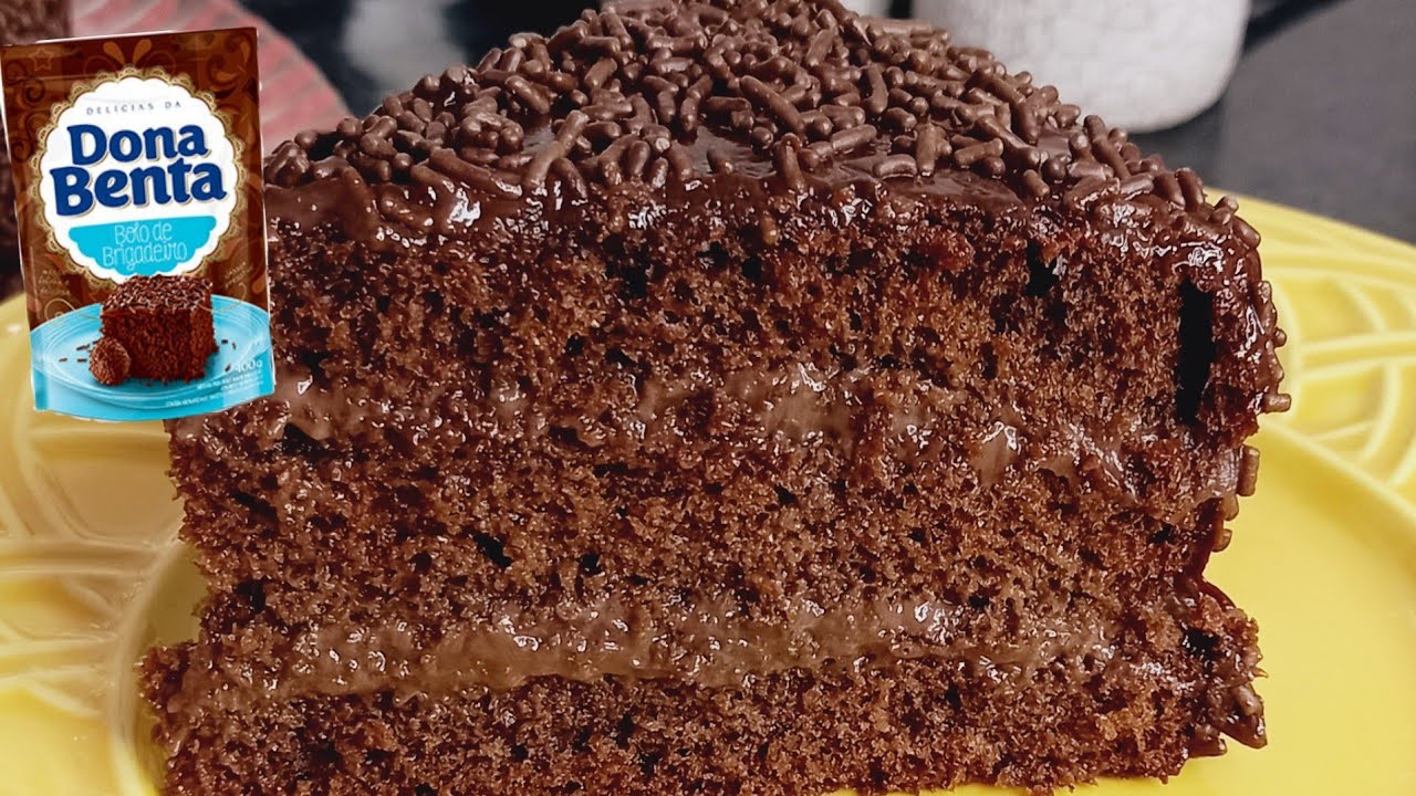 Watch Now 🔴 BOLO BRIGADEIRO MAIS FÁCIL DO MUNDO COM MASSA DONA BENTA 🔴 BOLO BRIGADEIRO MAIS FÁCIL DO MUNDO COM MASSA DONA BENTA
