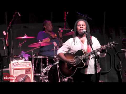 RUTHIE FOSTER  ● The Ghetto  8/6/16 Riverfront Blues Festival