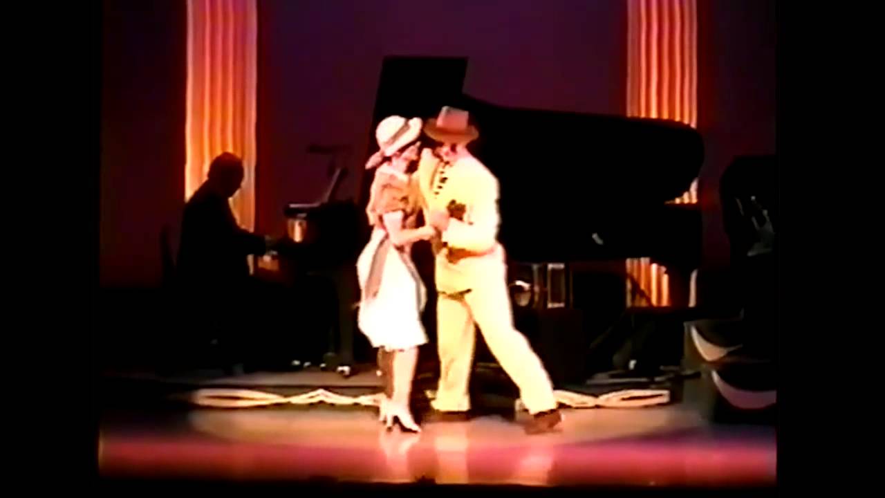 Vanina Bilous y Roberto Herrera - La luciernaga (AUDIO CORREGIDO)