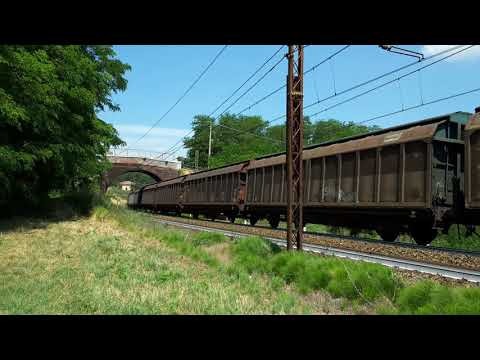 IL SALUTO DELLA TIGRE E.652 066 CON CARRI MERCI IN TRANSITO A RIGOROSO (AL) 15  - 7 - 2017