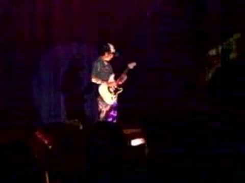 Matt Larson Plays Eruption