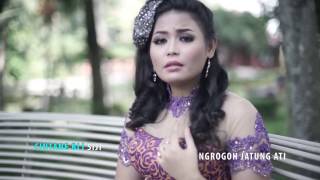 Download lagu NGELOLOS ANGEN ANGEN DIAN ANIC Video Clip Original mp3 Download lagu NGELOLOS ANGEN ANGEN DIAN ANIC Video Clip Original mp3