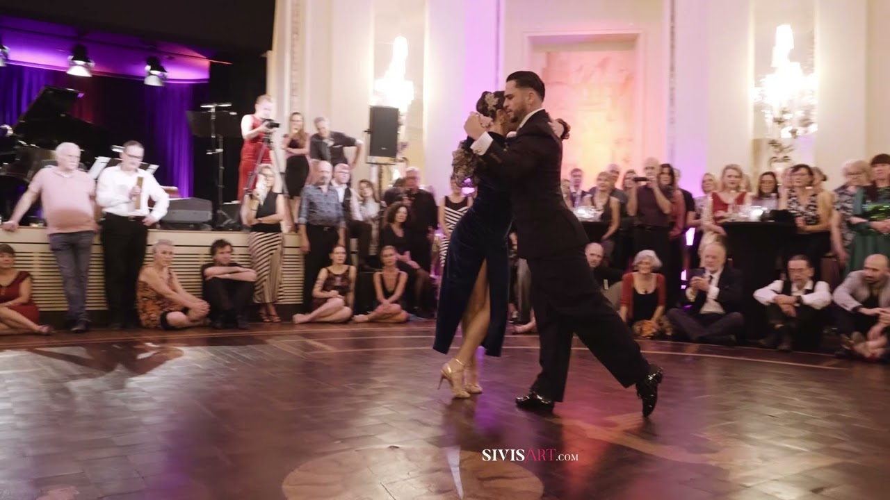 Video thumbnail for Alexandre Moncada & Martina Waldman 1/4. Baden-Baden Tango Festival, 10th November 2023