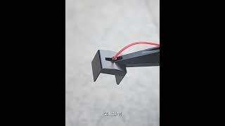 Aplikátor maziva na reťaz / olejový rozdeľovač - 1 ks, čierna