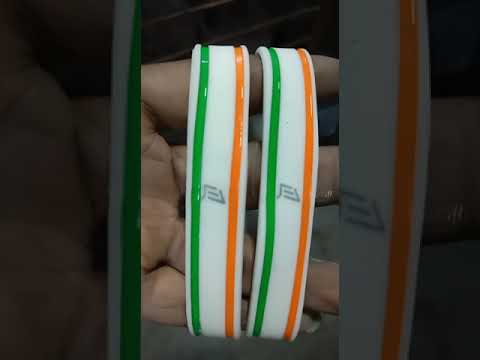 Unisex casual tri-color button silicon wristbands, packaging...