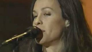 03 - 21 things I want in a lover - Alanis Morissette (AOL 8.0 Launch Party 2002)