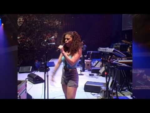 Be The Change Live - Erika Rose on the Alicia Keys 
