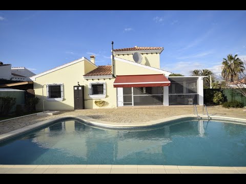 SOLD - Villa Diamond AH12469 - Outstanding 4 bed 3 bath villa with a unique pool for sale in Zurgena