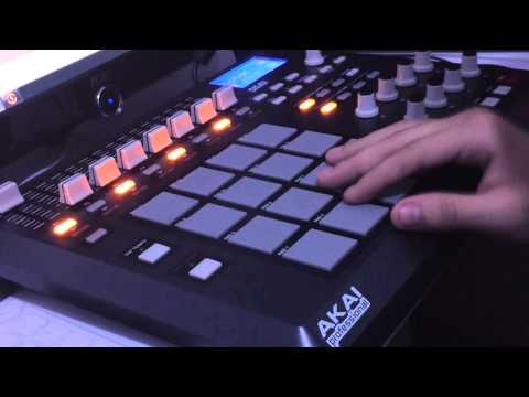 Mc Kevin & Mc Italo - MPD32 AO VIVO!