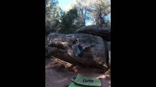 Video thumbnail of Problem 6 (Totxo Artés), 5+. Salvanebleau