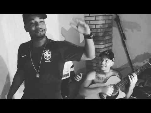 MC Huguinho MC Novinho da praça e MC Talibã - Controla a emoção ( previa 2018)