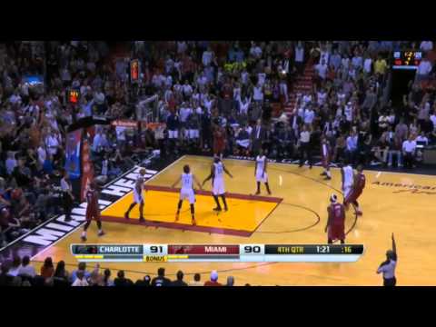 Chris Bosh Three 3's in a Row - HEAT Comeback vs Bobcats