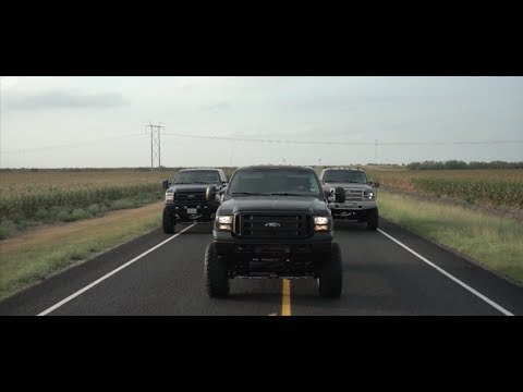 Three TRIPLET 7.3\'s F250\'s! 8 inch BDS lift kit on 22x14 American Force wheels!