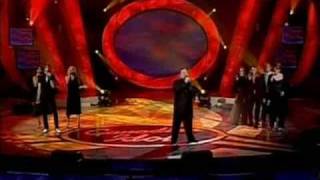 Canadian Idol Season 3 - Contestants signing tracks from their album