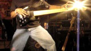 Lee Roy Parnell&#39;s Super Intense Bass Player