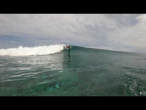 Quick clip of wave at Malik's 