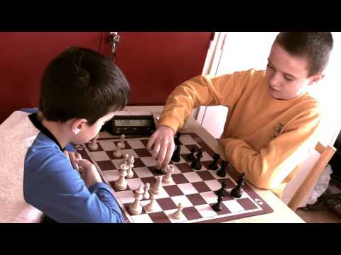 4. 17.  Stanislav Slivoň -  Šimon Devera 1/2 - 1/2