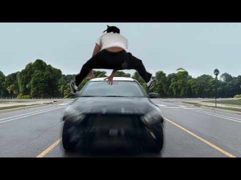 Ich bin live im Stream über ein Auto gesprungen.