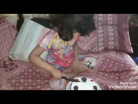 armeen ki har hafty mai 2 bar honay wali birthday😊😂😂 with Creamy Cake