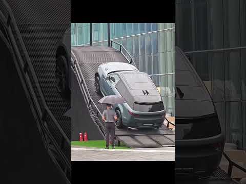 NEW RANGE ROVER SPORT STUNT!! #rangeroverinformation #landrover #shorts #sports